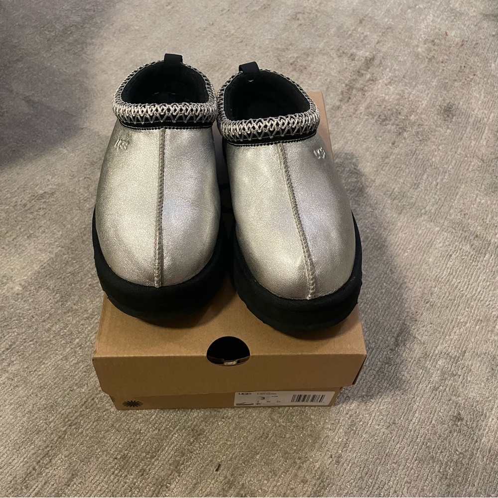 Silver uggs